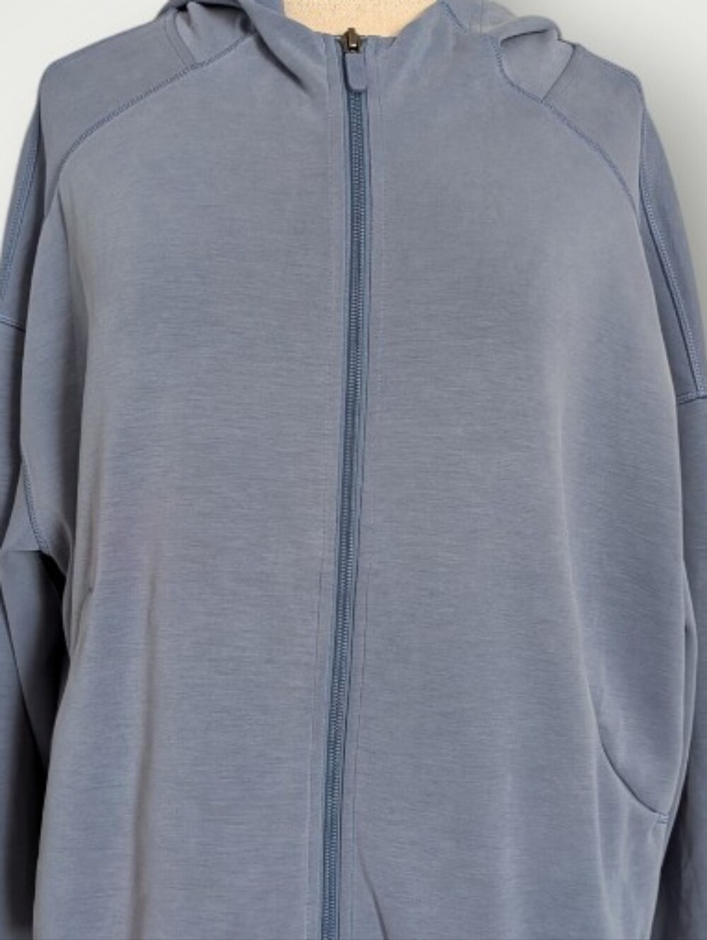 Lululemon Softstreme Full Zip Hoodie - Picture 3 of 11